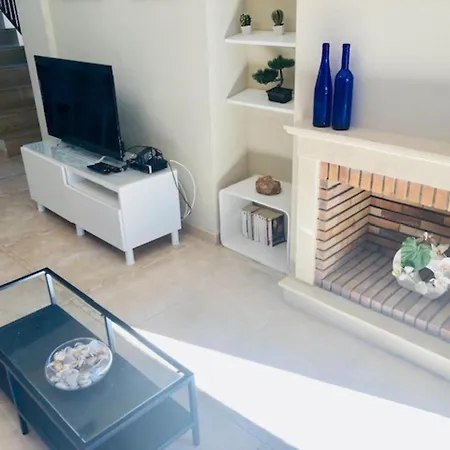 Genial Casa En Zona Exclusiva - Es-9-171 *